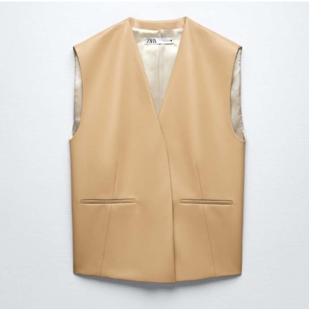 Zara  woman Beige Faux Leather vest size lager new with tags